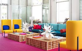 Shoreline Hotel Waikiki - No Resort Fee